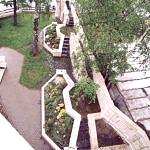 Подпорная стена со сторожевой башней в парке частного дворцового комплекса "Белый Замок".